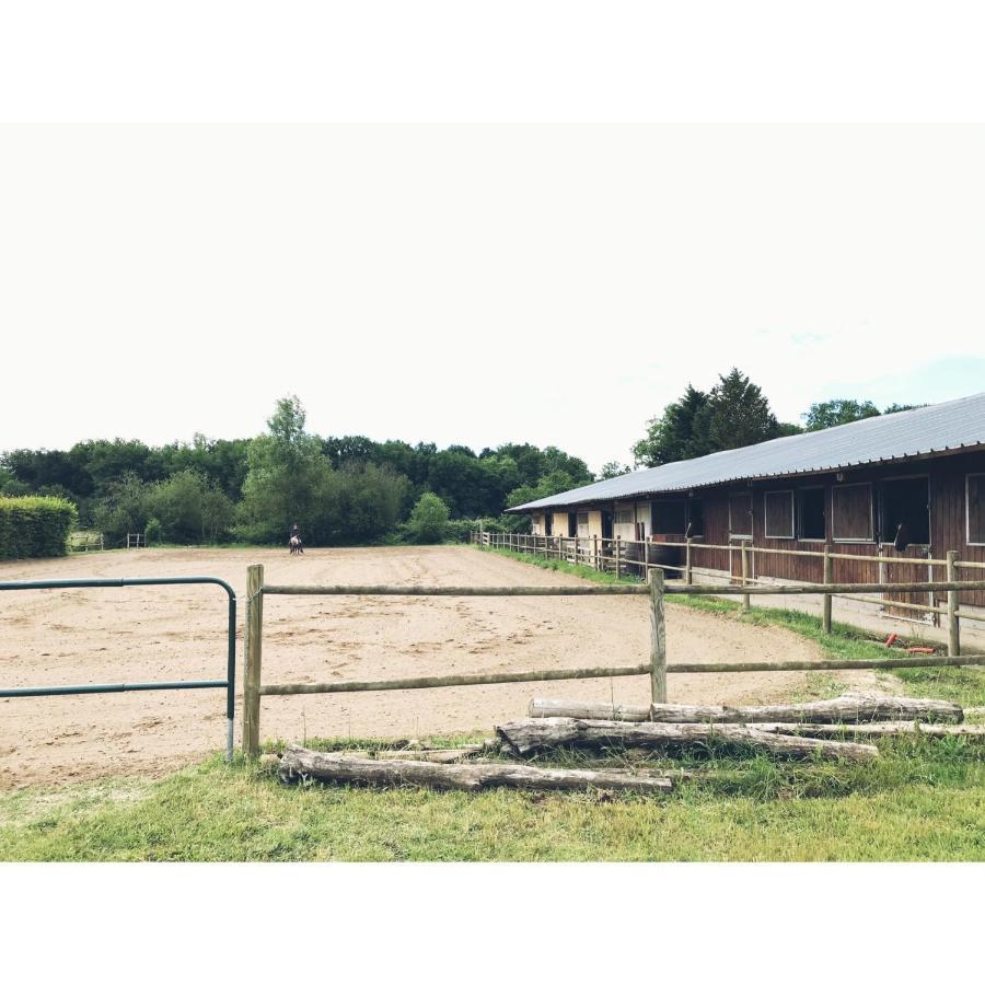 La Ferme De La Maugerie Bed & Breakfast Thoury Екстериор снимка