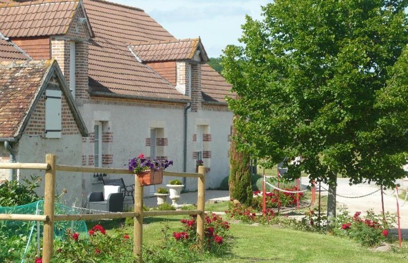 La Ferme De La Maugerie Bed & Breakfast Thoury Екстериор снимка